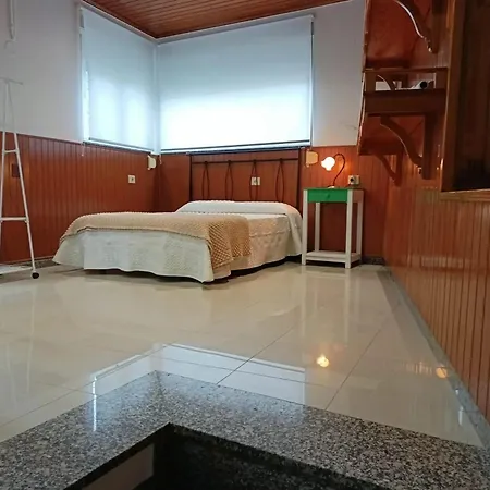 Comfortable Apartment In Viveiro Of 100 M² * Viveiro