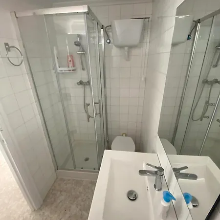 Comfortable Apartment In Viveiro Of 100 M² Viveiro